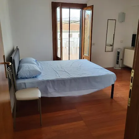 Apartament Incantevole Con Parcheggio